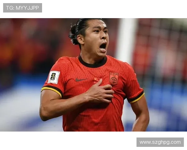 国足再创佳绩主场逆转劲敌 全场热血沸腾球迷激情高涨 国足再创佳绩主场逆转劲敌 全场热血沸腾球迷激情高涨