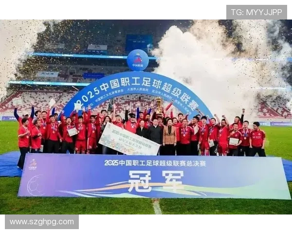 中国足球超级联赛激烈角逐新赛季开战 四强争霸冲击冠军荣耀 中国足球超级联赛激烈角逐新赛季开战 四强争霸冲击冠军荣耀