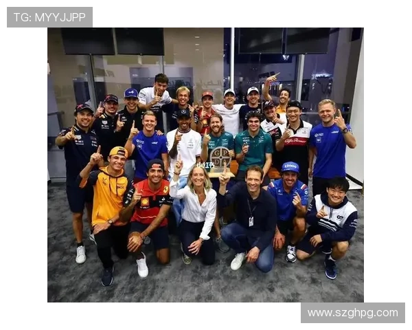 F1赛事迎来新赛季 各大车队纷纷更新阵容 争夺冠军战火重燃 F1赛事迎来新赛季 各大车队纷纷更新阵容 争夺冠军战火重燃