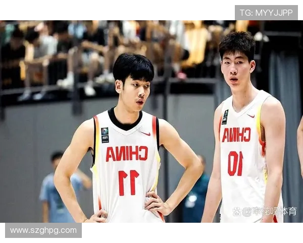 中国男篮迎战澳大利亚全力以赴 备战世界杯揭幕战全新阵容亮相 中国男篮迎战澳大利亚全力以赴 备战世界杯揭幕战全新阵容亮相