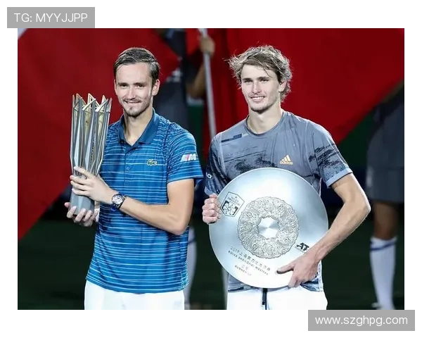 网球巨星梅德韦杰夫赢得上海大师赛冠军 夺得赛季第三个重要奖杯